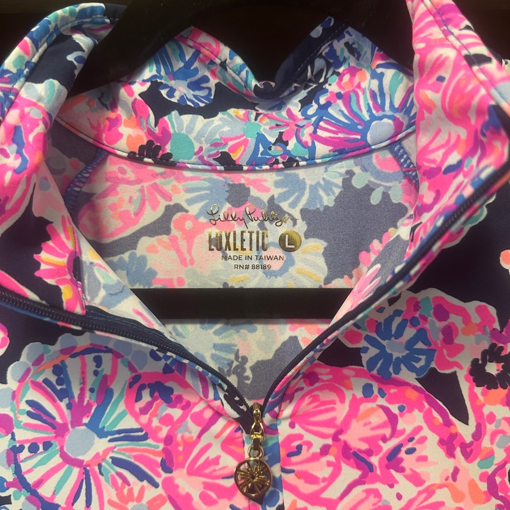 Lilly Pulitzer - Picture 2 of 3
